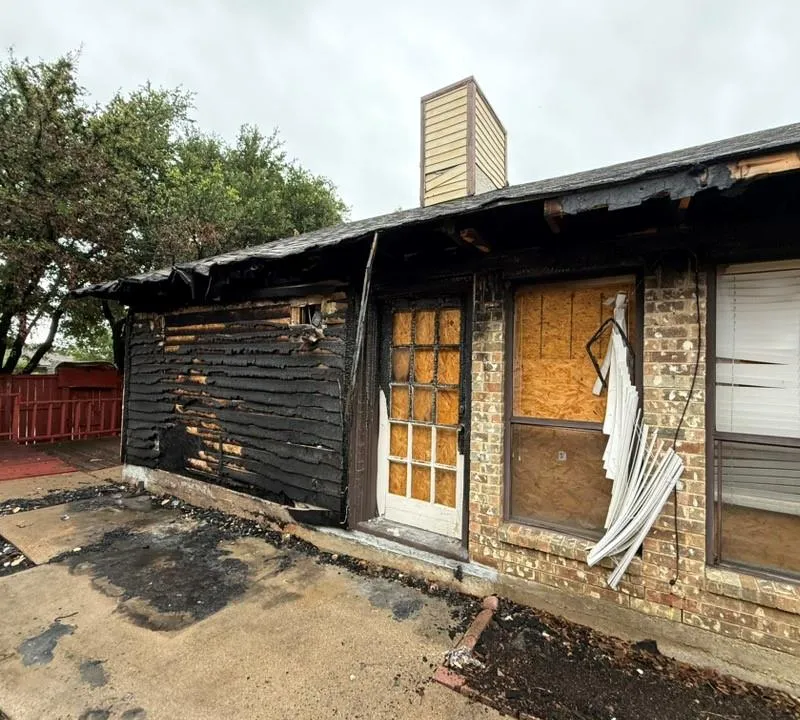 3703 Clover Hill Lane, Carrollton TX 75007