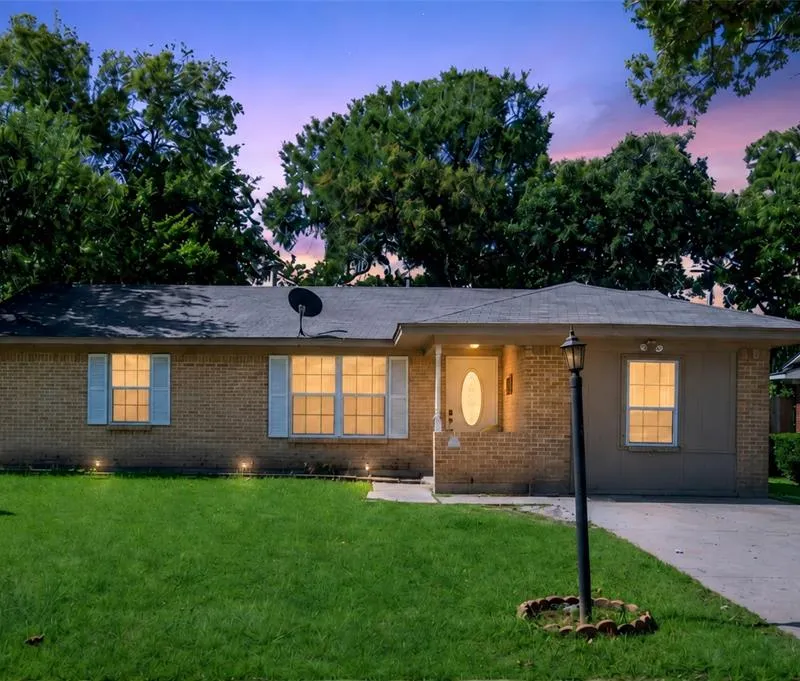 1504 Rusk Drive, Mesquite TX 75149