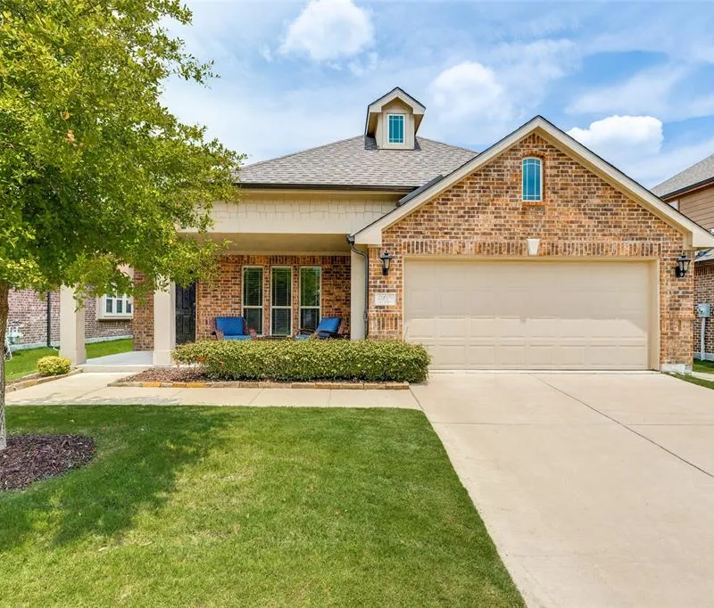 902 Lyndhurst Drive, Anna TX 75409