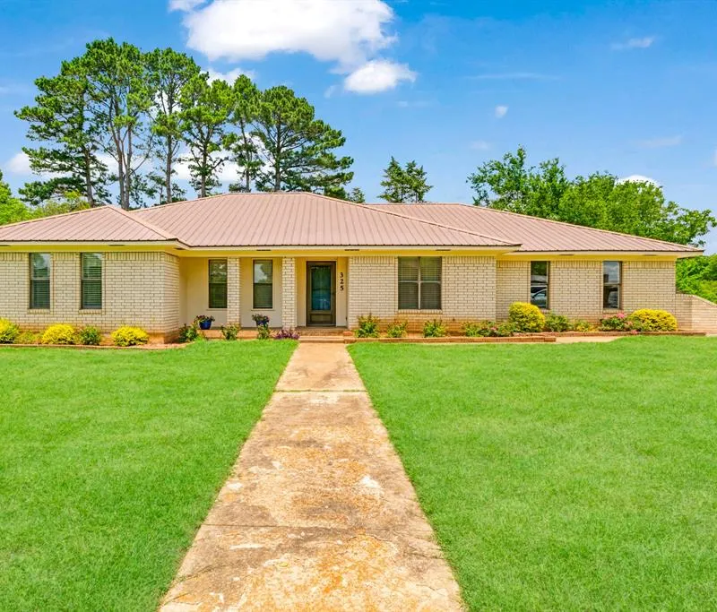 325 Key West Road, Reno TX 75460