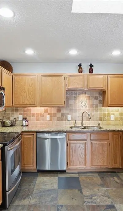 10117 High Bluff Drive, Fort Worth TX 76108 - Photo 4