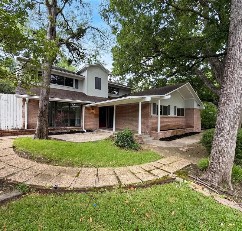 6878 Burwood Lane, Dallas TX 75214