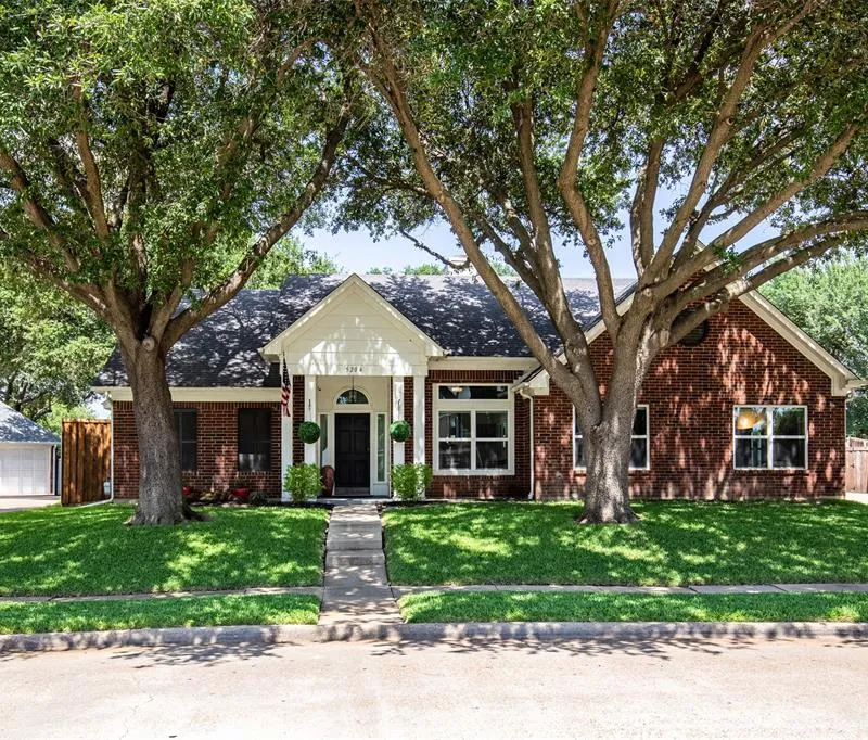 5204 Alexander Drive, Flower Mound TX 75028
