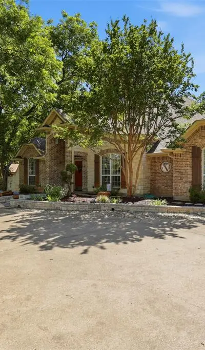 8904 Woodlawn Drive, Granbury TX 76049 - Photo 4