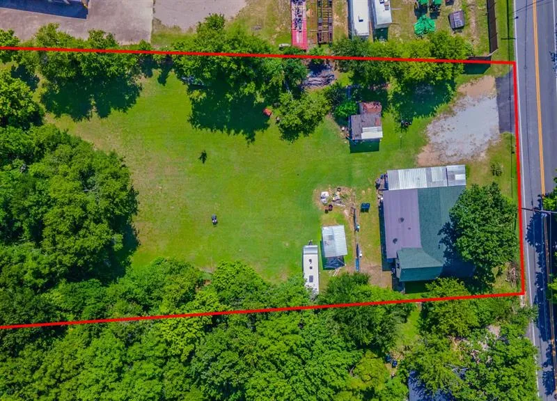 704 Cantrell Street, Waxahachie TX 75165