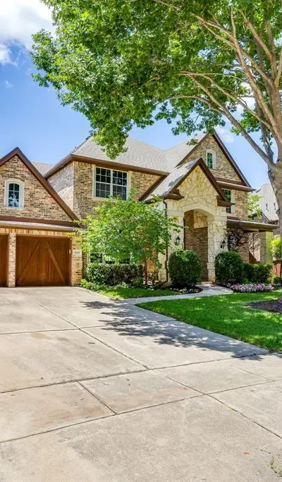 2620 Waters Edge Drive, Grand Prairie TX 75054 - Photo 3