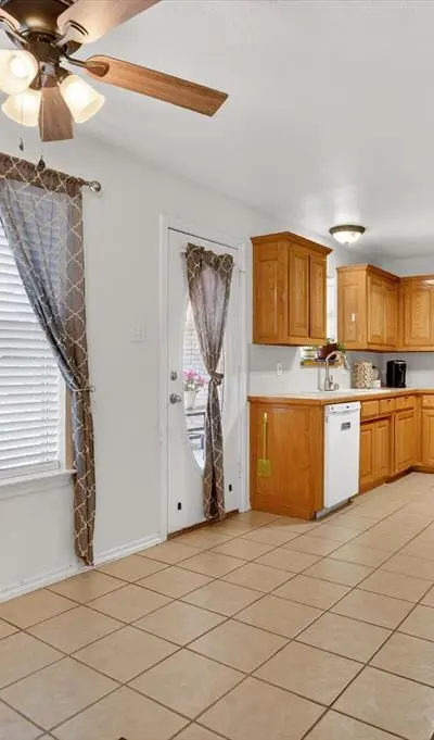 1801 Rayna Drive, Weatherford TX 76086 - Photo 5