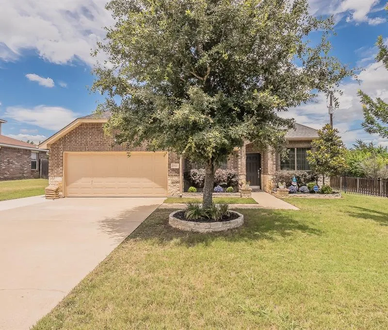 2700 Maci Court, Seagoville TX 75159