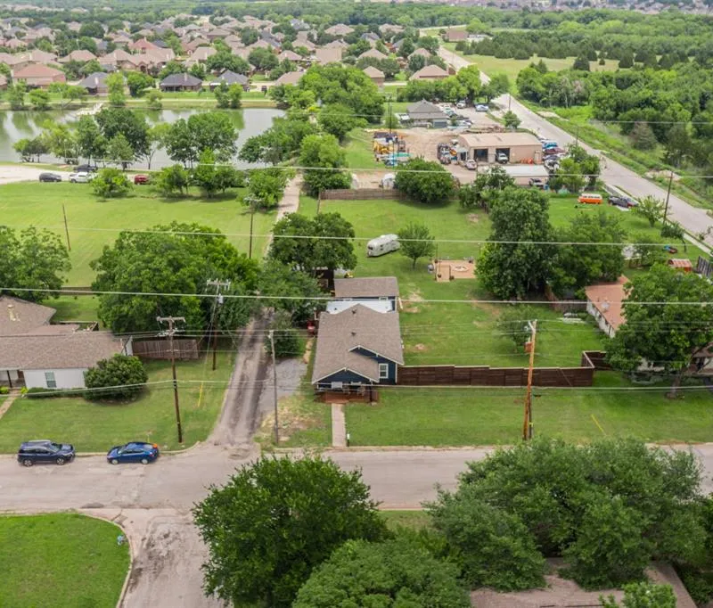 304 E County Line Road, Royse City TX 75189