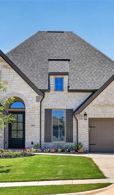 2209 Moore Valley Drive, McKinney TX 75071