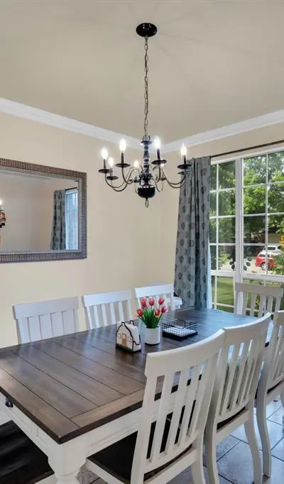 517 Crawford Drive, Burleson TX 76028 - Photo 3