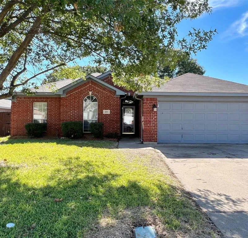 4021 Busch Gardens Drive, Fort Worth TX 76123