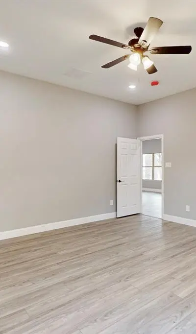 706 Poinsettia, Lancaster TX 75146 - Photo 2