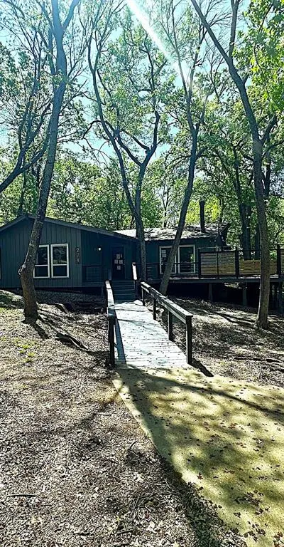274 Lakecrest Drive, Pottsboro TX 75076 - Photo 2