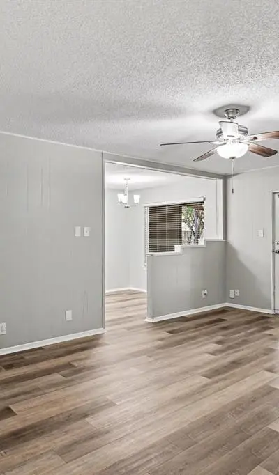 2728 Jewell Drive, Arlington TX 76016 - Photo 3