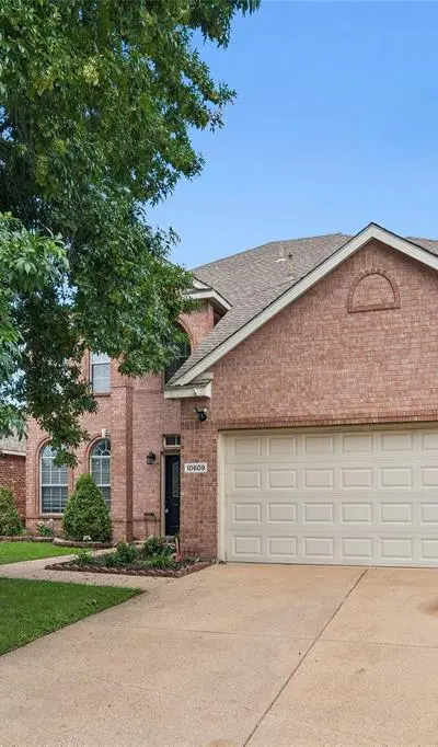 10609 Augusta Lane, Rowlett TX 75089 - Photo 2