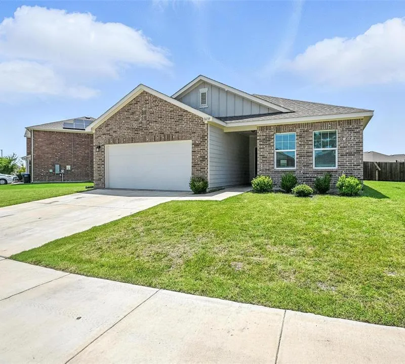 1637 Escondido Drive, Fort Worth TX 76052