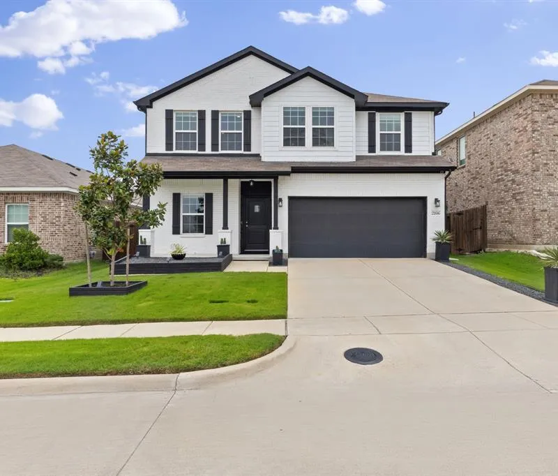 2106 Callahan Drive, Forney TX 75126