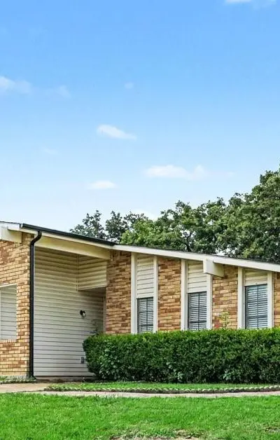 3708 Pinewood Street, Bedford TX 76021