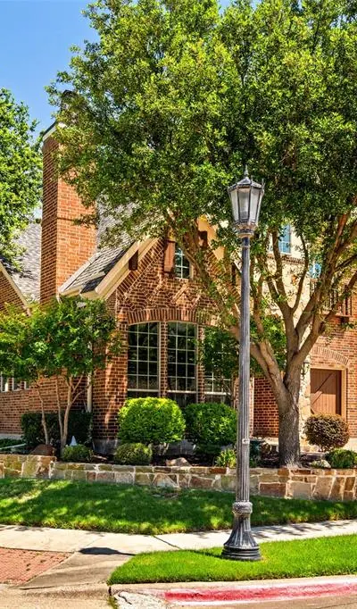 8255 Lindsay Gardens, The Colony TX 75056 - Photo 2
