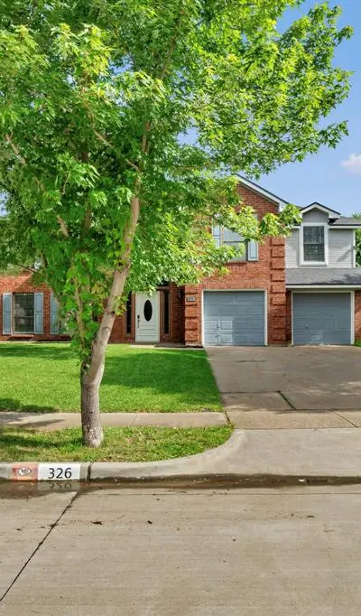326 Baldwin Street, Grand Prairie TX 75052 - Photo 4