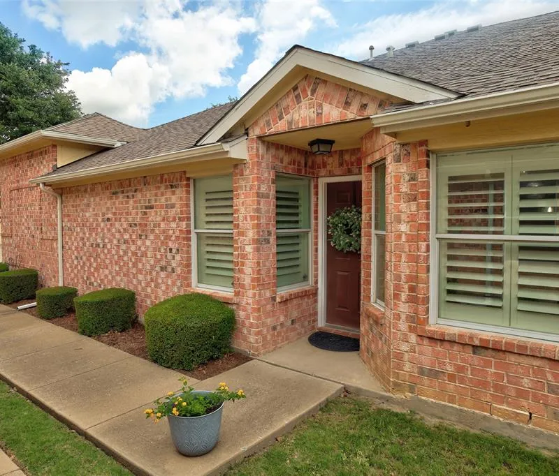 10323 Summit Run Drive, Frisco TX 75035