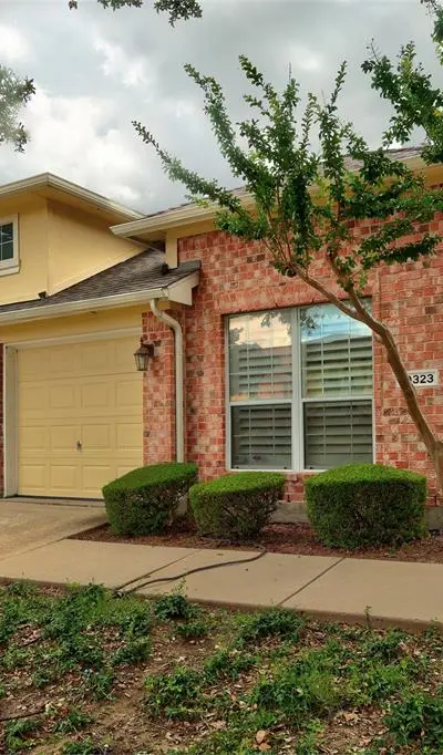 10323 Summit Run Drive, Frisco TX 75035 - Photo 2