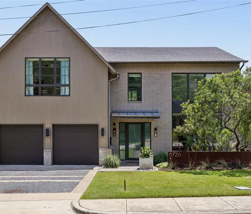 6726 Lake Circle Drive, Dallas TX 75214