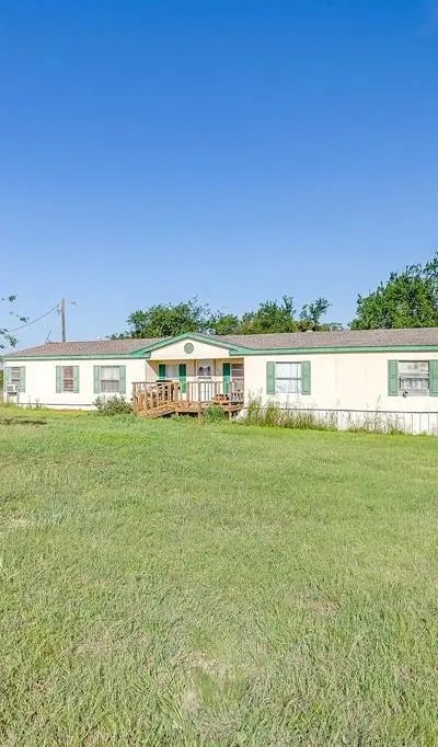 127 Lelon Lane, Springtown TX 76082 - Photo 2