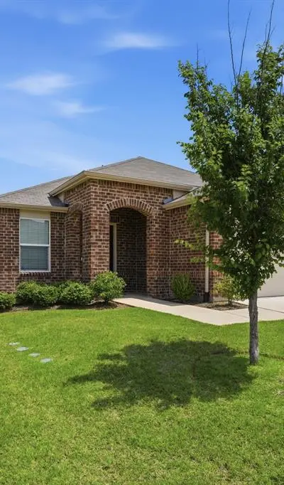 1013 Vernon Drive, Aubrey TX 76227