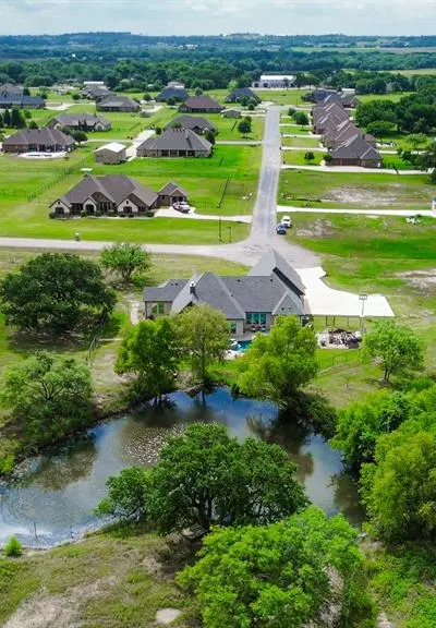 401 Spring Valley Road, Weatherford TX 76087 - Photo 4