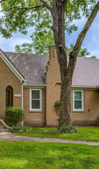 1218 Brunner Avenue, Dallas TX 75224