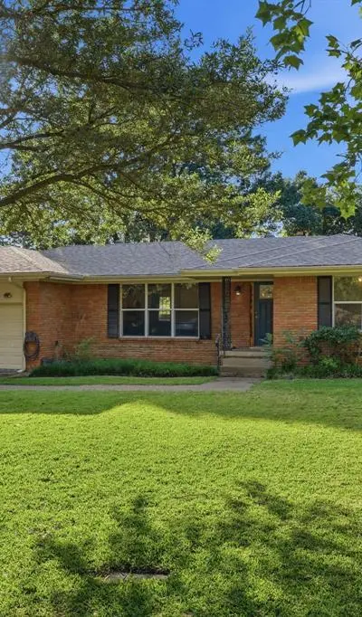 1411 Robin Drive, Sherman TX 75092