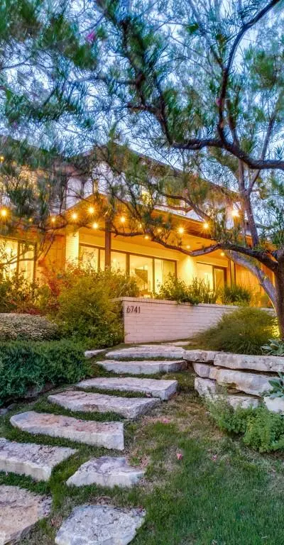 6741 Alexander Drive, Dallas TX 75214