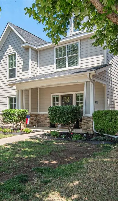 10956 Colonial Heights Lane, Fort Worth TX 76179 - Photo 2