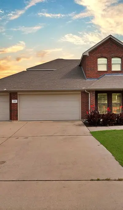 102 Outfitters Court, Newark TX 76071