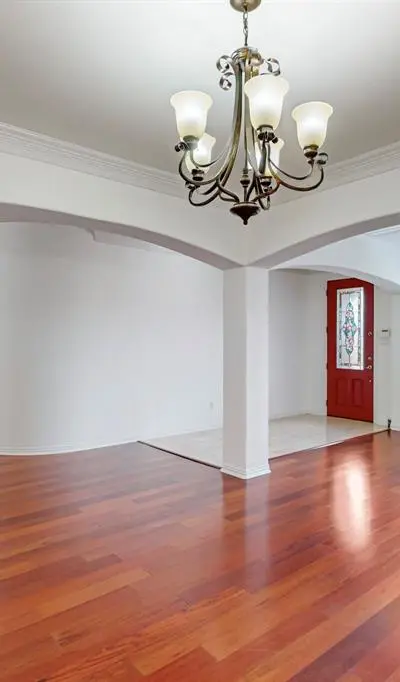 8609 Rugby Drive, Irving TX 75063 - Photo 5
