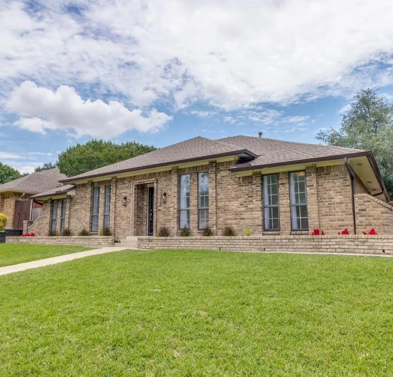 7310 Hundley Boulevard, Dallas TX 75231