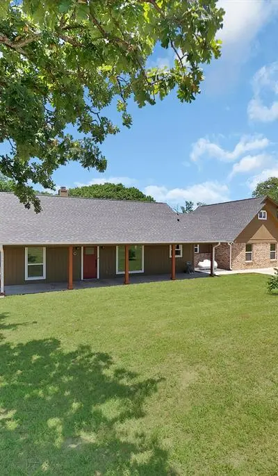 3328 English Creek Court, Azle TX 76020 - Photo 4