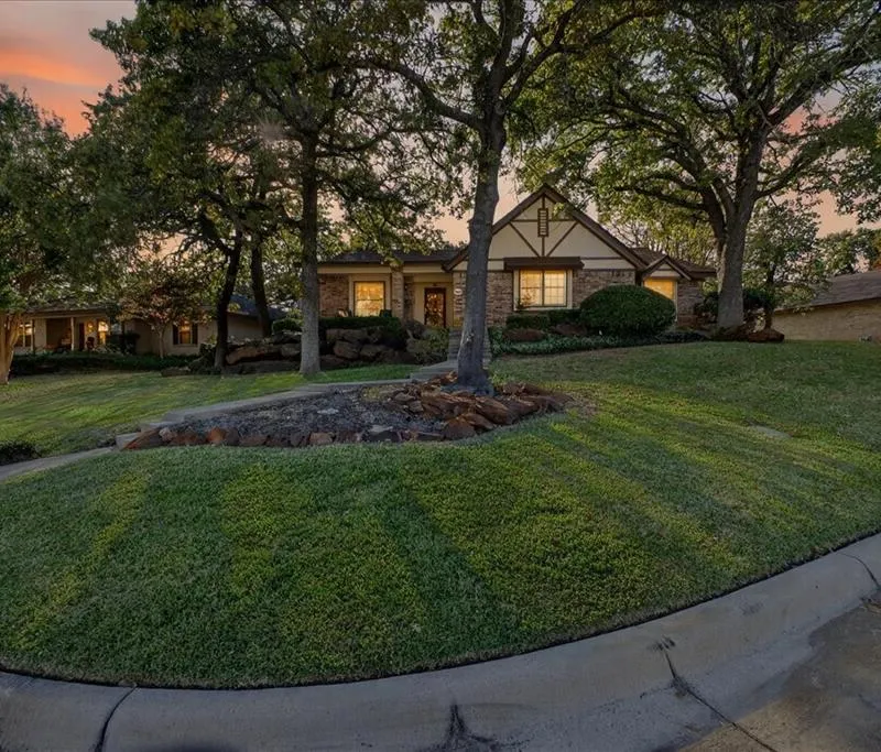 5112 Misty Wood Drive, Arlington TX 76017