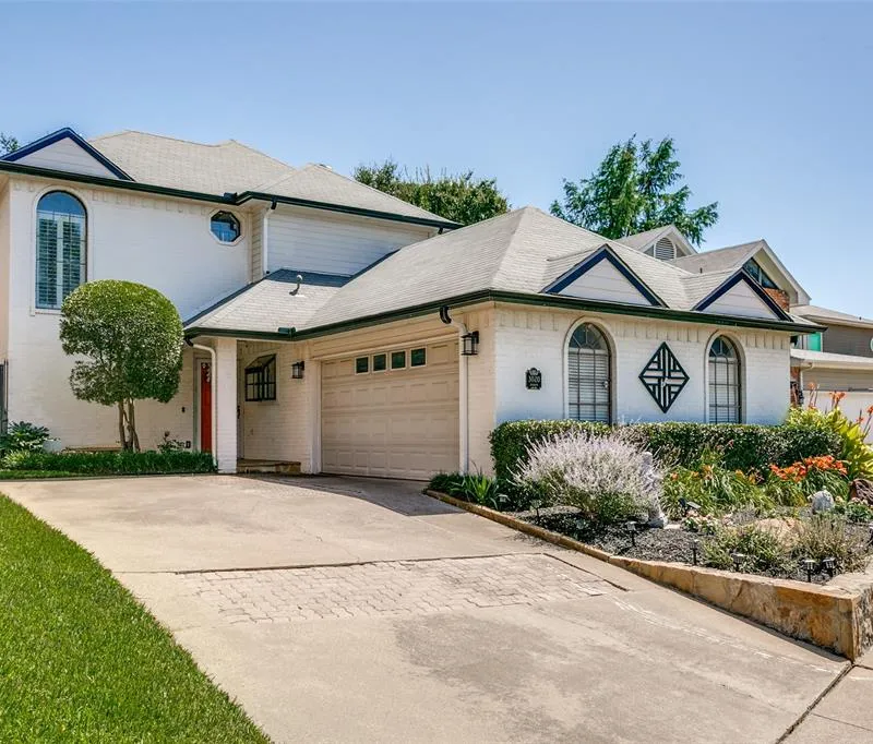 3020 Everest Drive, Bedford TX 76021
