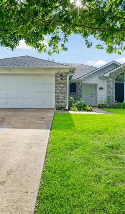 4805 Indio Lane, Sherman TX 75092 - Photo 3