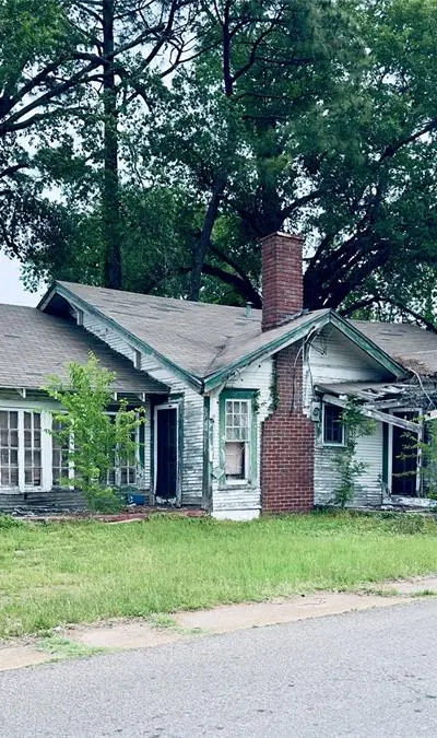 208 Texas Street, Sulphur Springs TX 75482