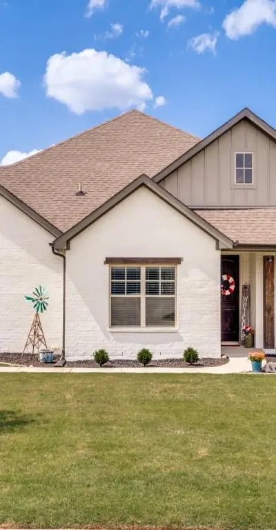 14712 Crystal Spring Drive, Justin TX 76247