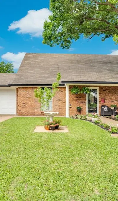 1647 E Pleasant Drive, Midlothian TX 76065 - Photo 2