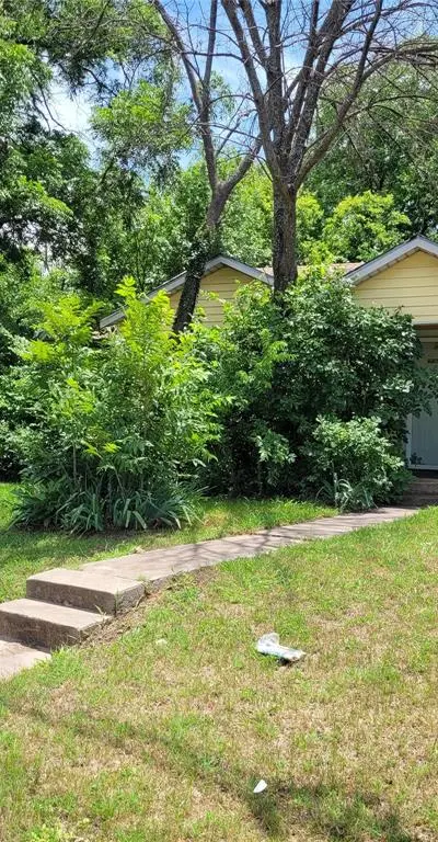 4718 Fossil Drive, Haltom City TX 76117 - Photo 3