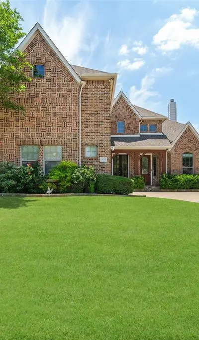 9857 Avalon Drive, Frisco TX 75035 - Photo 2