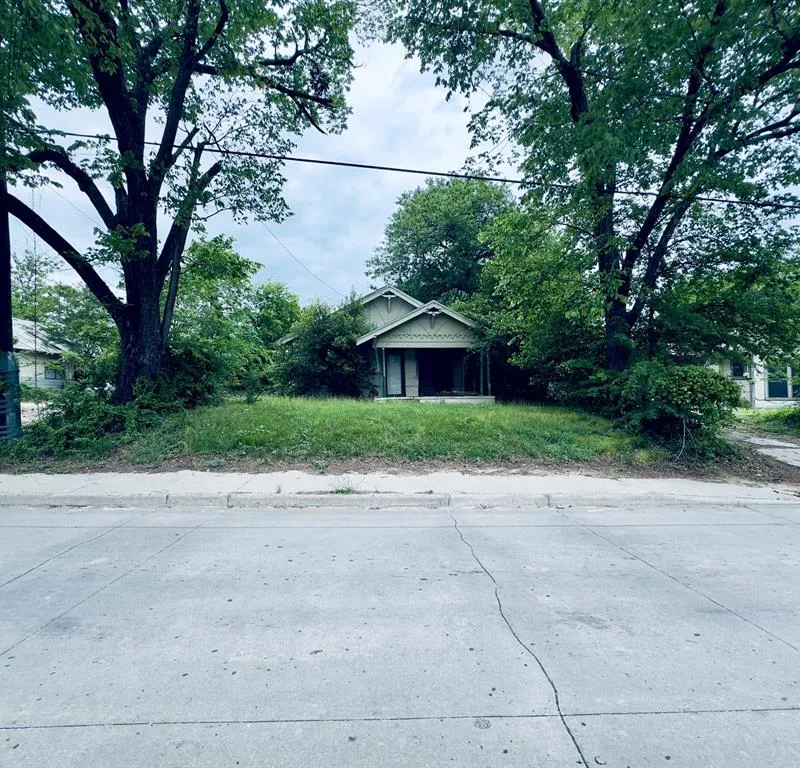 606,228,117 Houston League Foscue Street, Sulphur Springs TX 75482