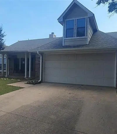 3504 Fairview Drive, Corinth TX 76210 - Photo 2