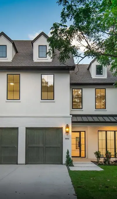 9034 Forest Hills Boulevard, Dallas TX 75218